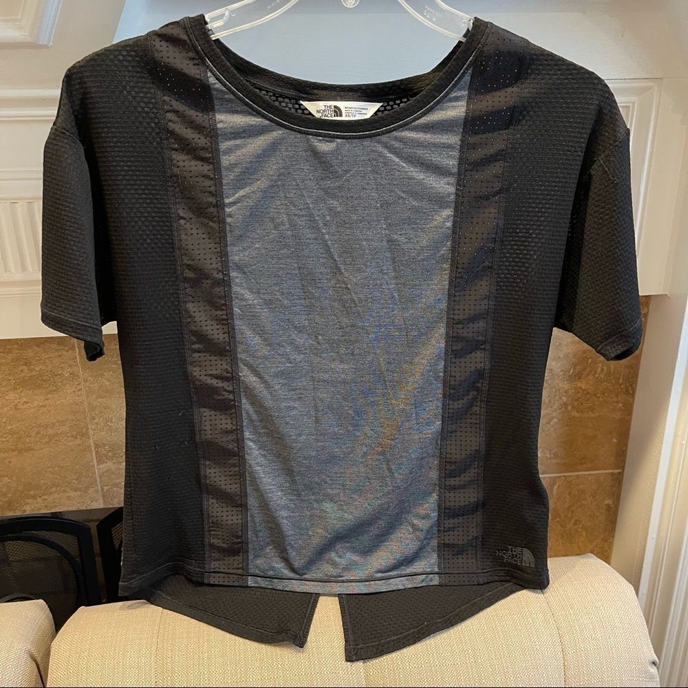 H: The North Face Women's Determination Shirt Black M